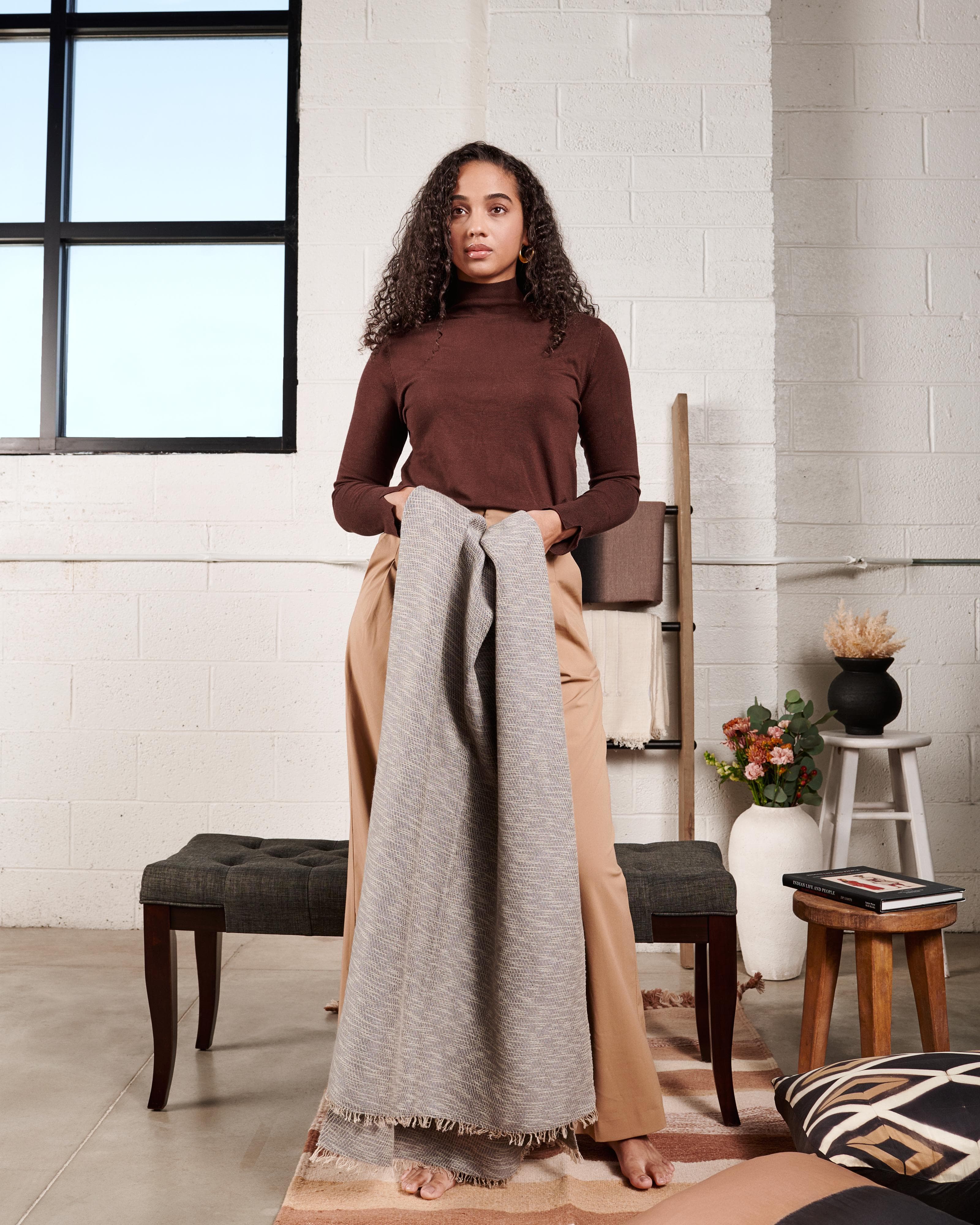 Limestone Handwoven Soft Cashmere Merino Scarf in Neutral Gray — 3